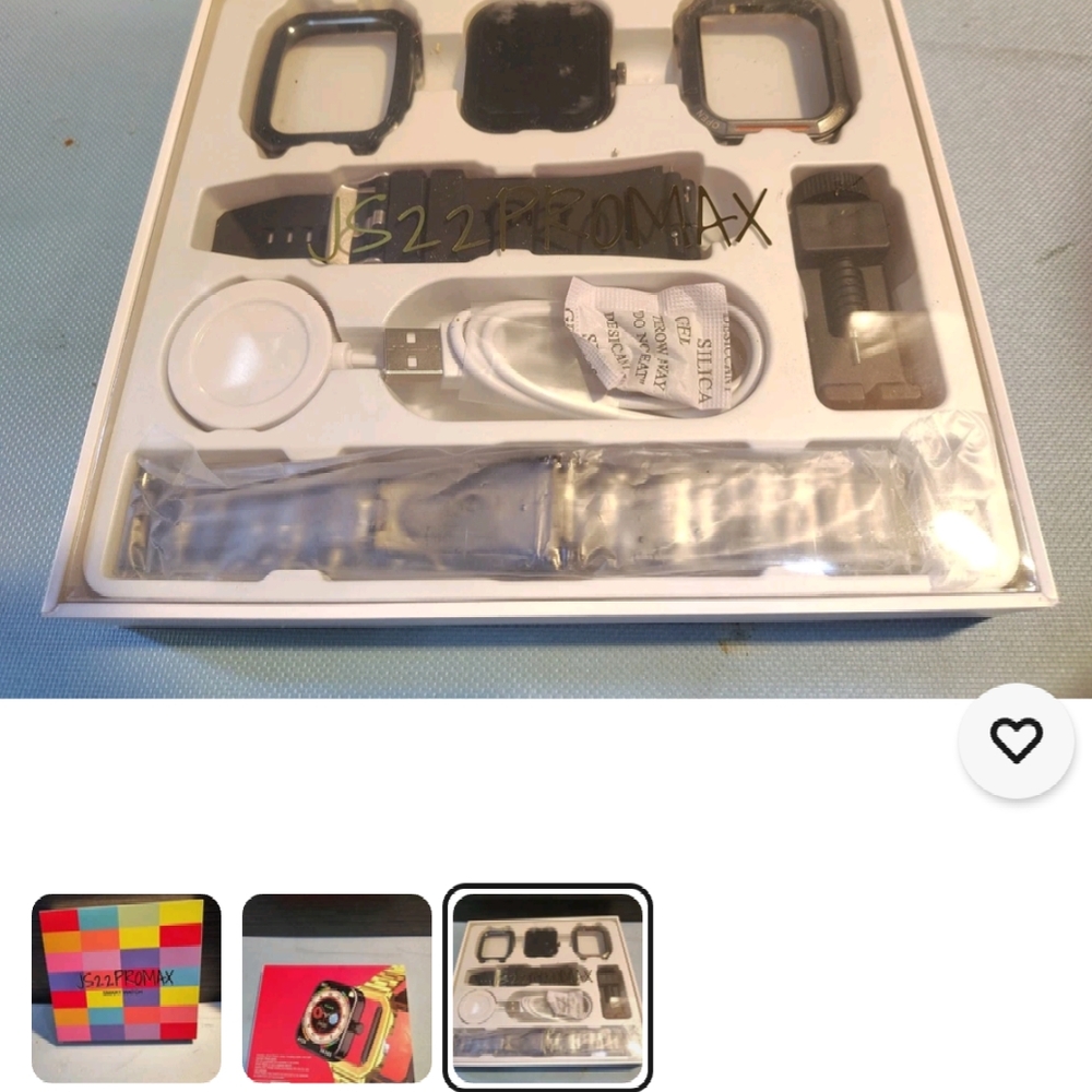 Black and Gray Smartwatch And Accessory Set